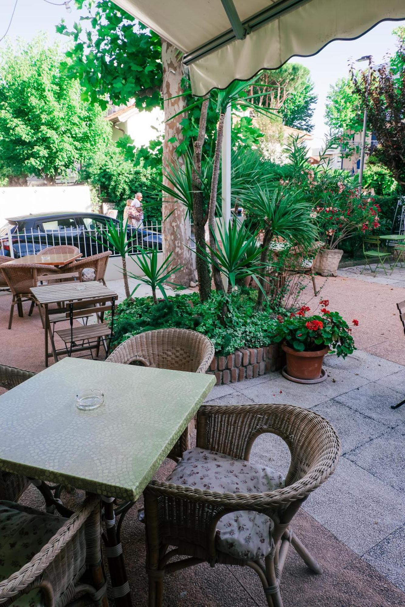 Hotel Jolie Riccione Exterior photo